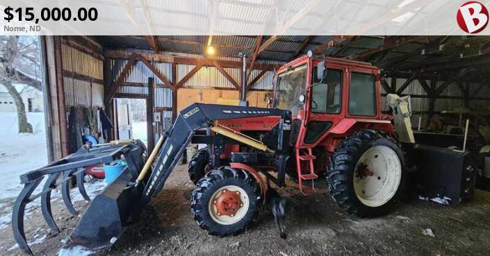 1996 Belarus 825, Leon 690 loader with grapple bucket, and Buhler 960 ...