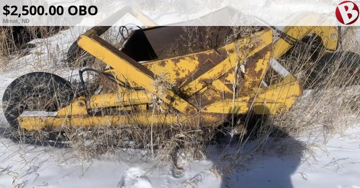 2 1/2 yard scraper | Minot, ND